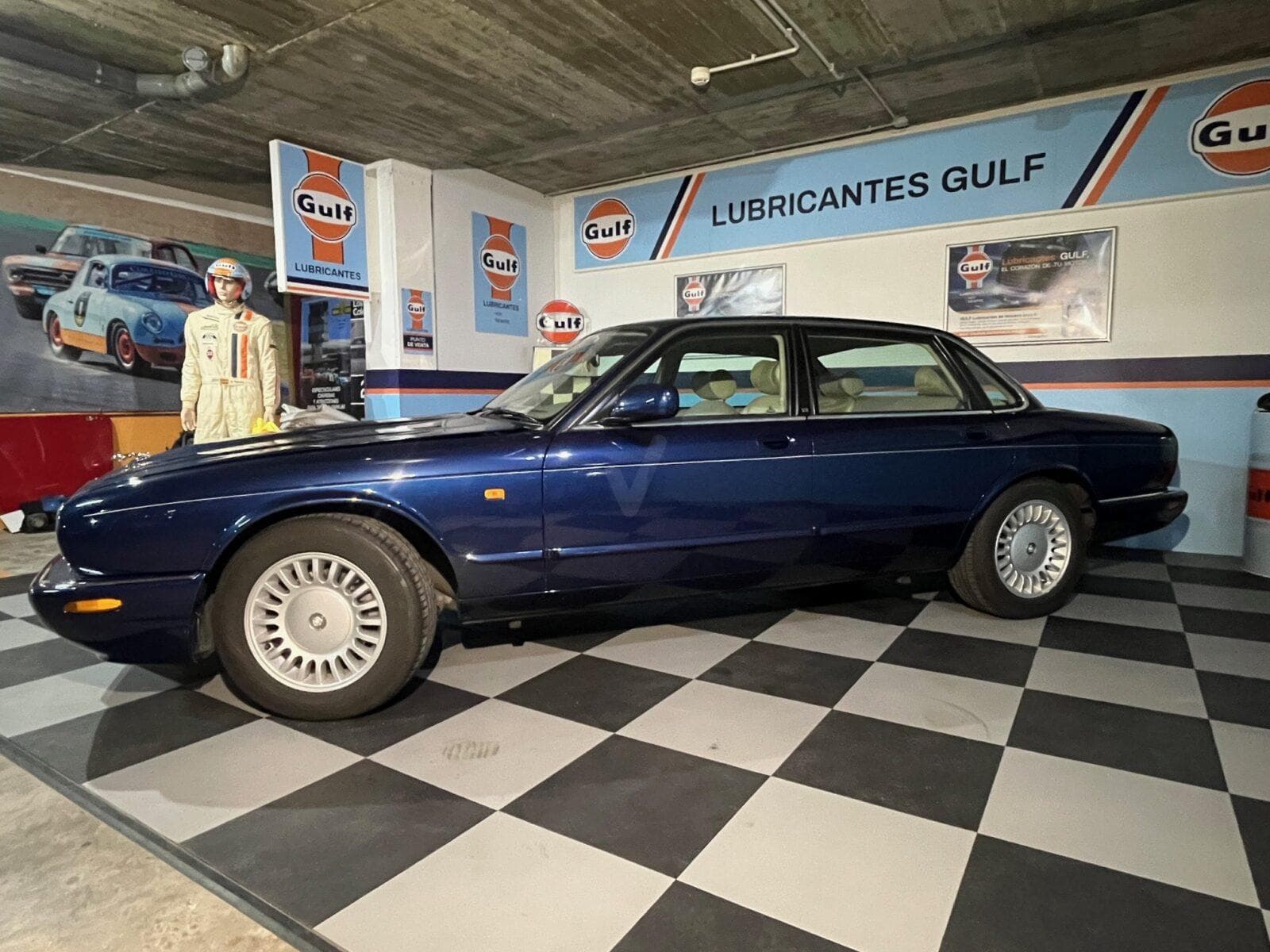 JAGUAR XJ8 EXECUTIVE — foto principal