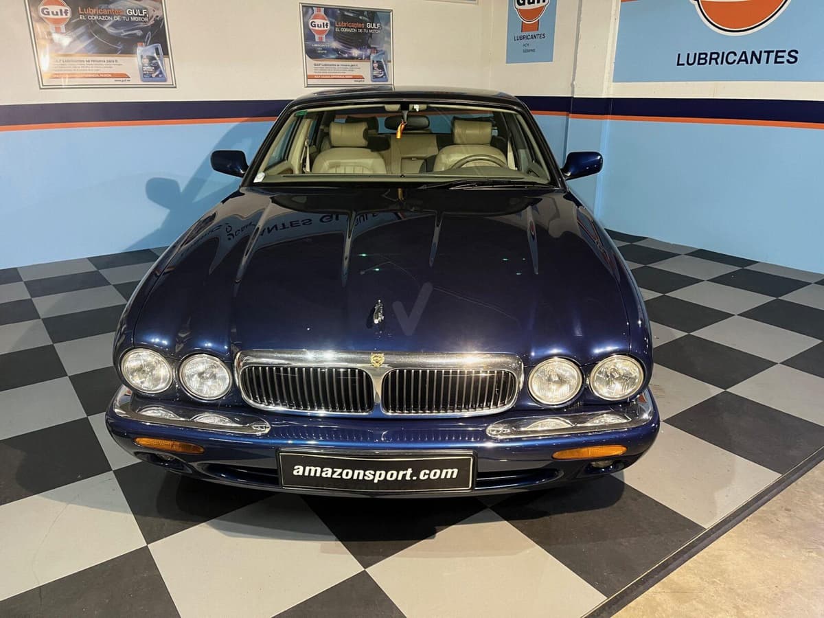 JAGUAR XJ8 EXECUTIVE — foto 3