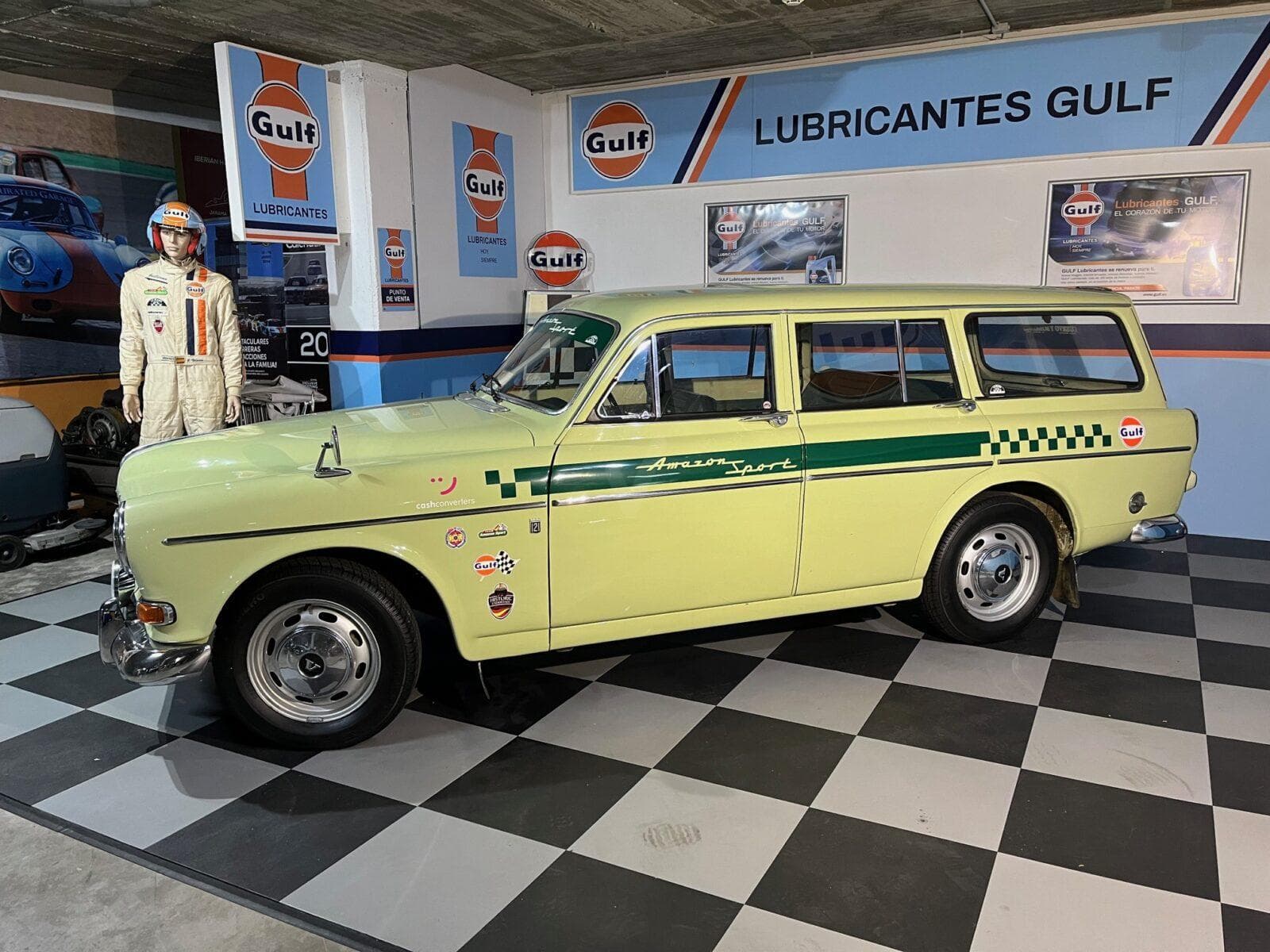 VOLVO 121 STATION WAGON — foto principal