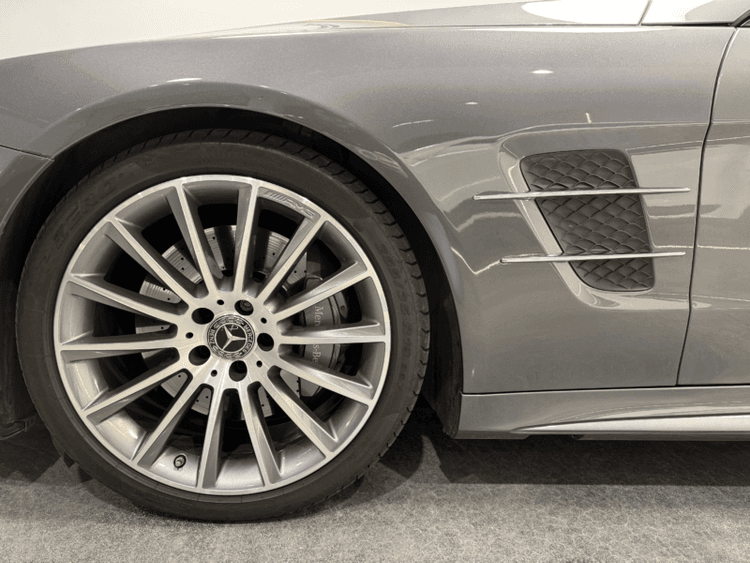 Miniatura 3 de 5 del coche: Mercedes-Benz SL500 AMG Line