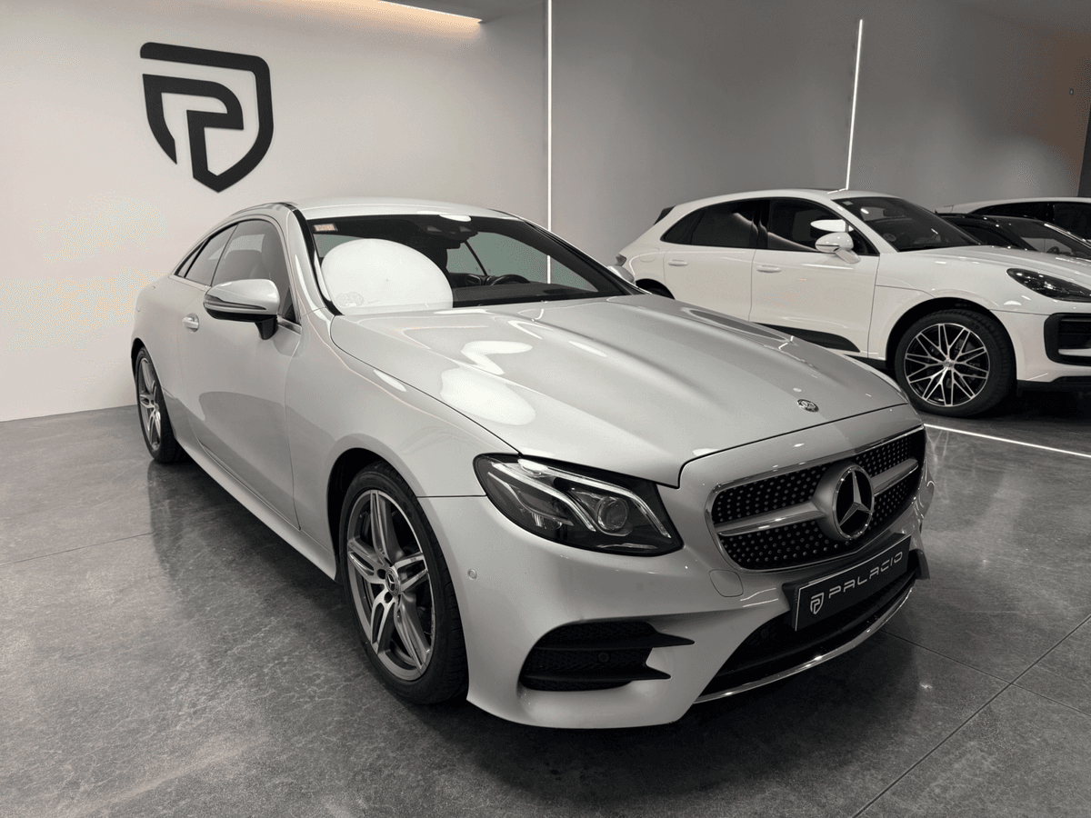 Mercedes-Benz E220d Coupe AMG Line — foto 4