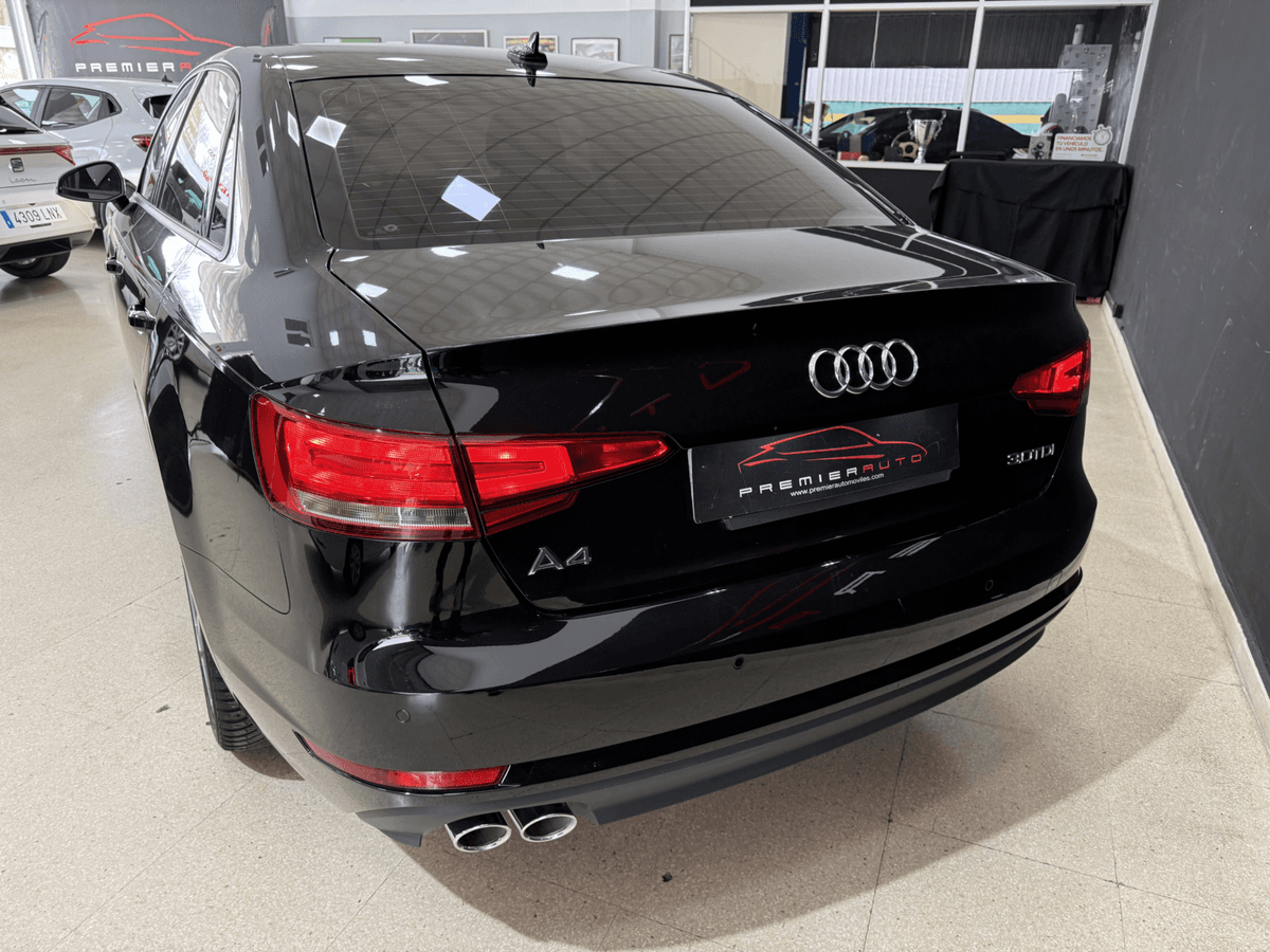 AUDI A4 3.0TDI 218cv — foto 2