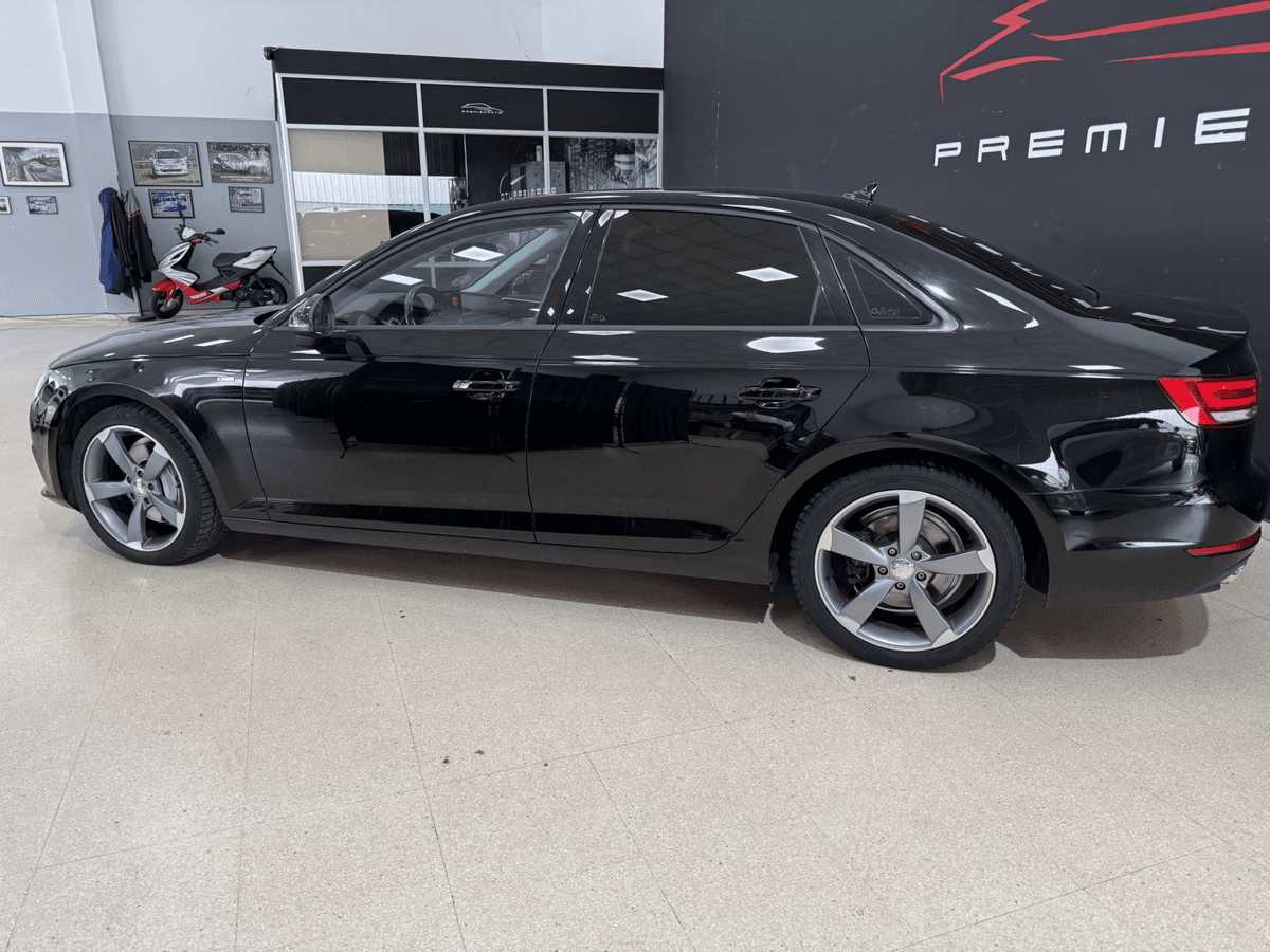 AUDI A4 3.0TDI 218cv — foto 3