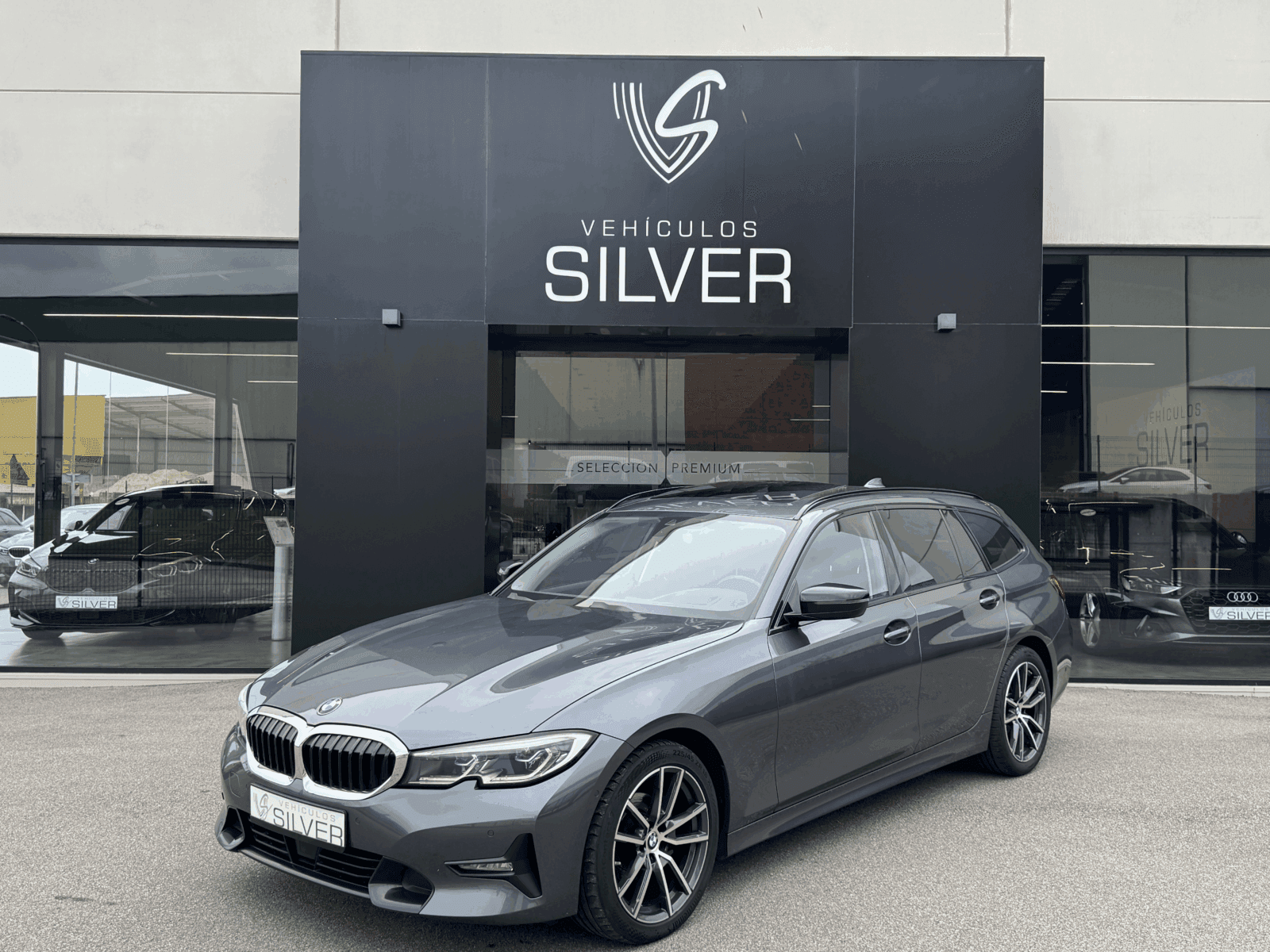 BMW – 318 d Touring Sport Line Techo panorámico — foto principal
