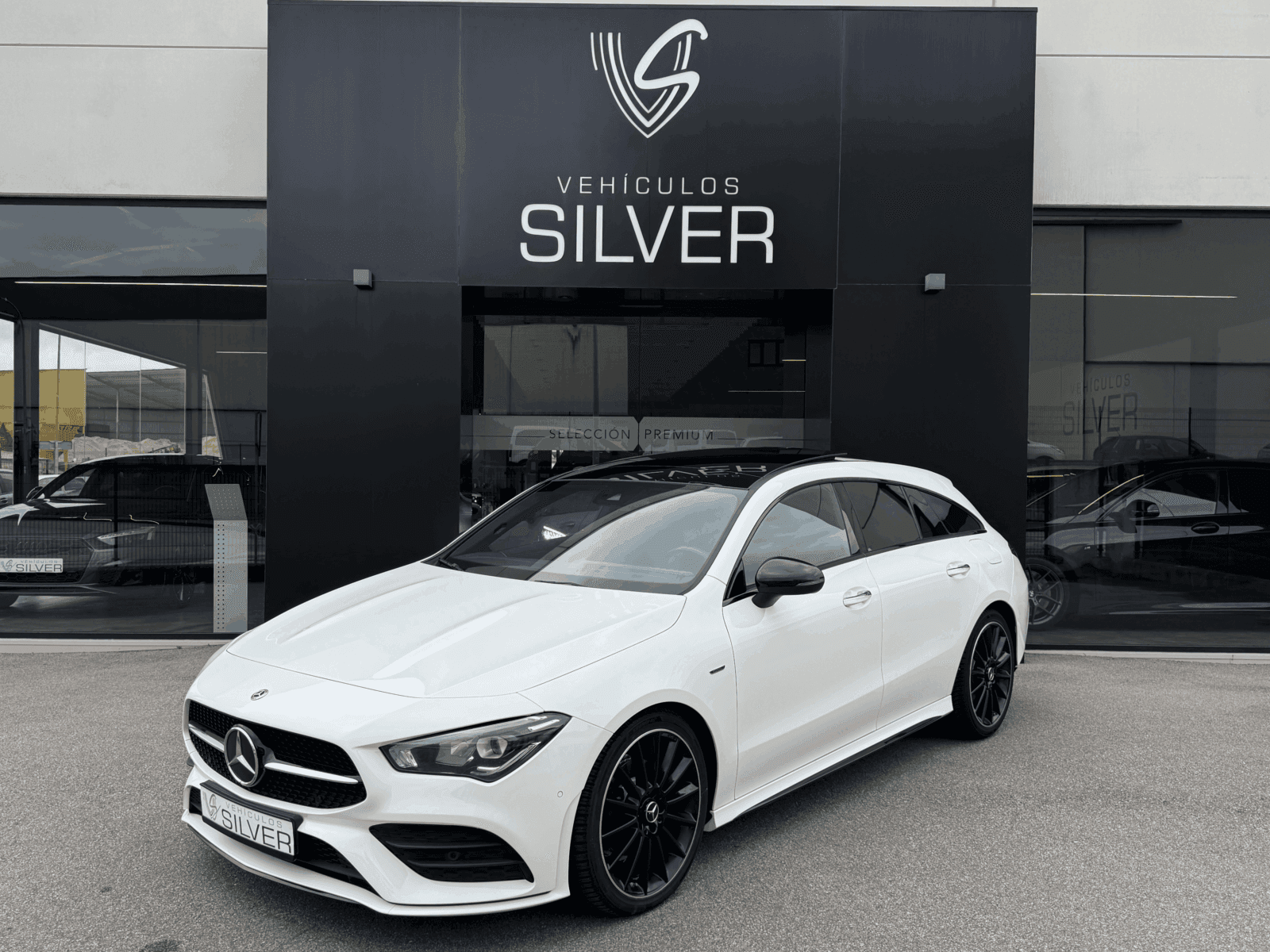 MB CLA 200 SB AMG EDITION + TECHO + LED …ETC … — foto principal