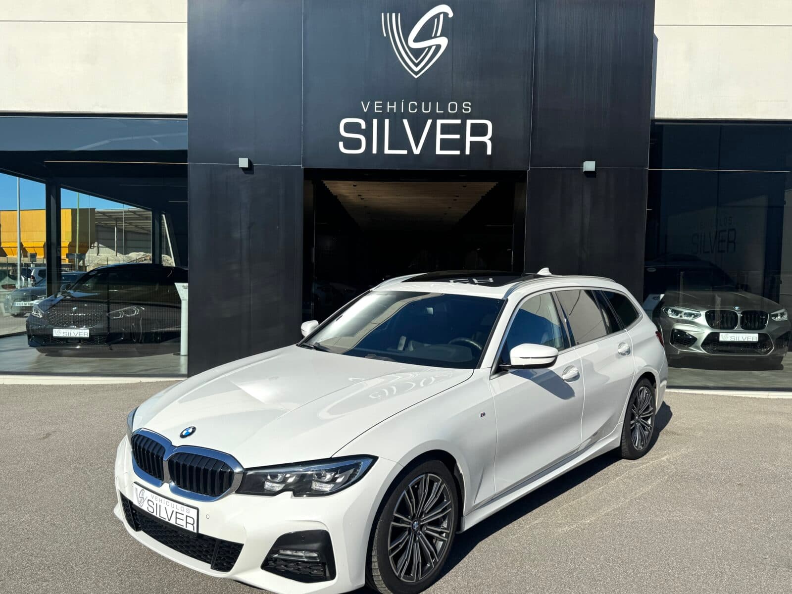 BMW 318I TOURING, M-SPORT + TECHO + LED … — foto principal