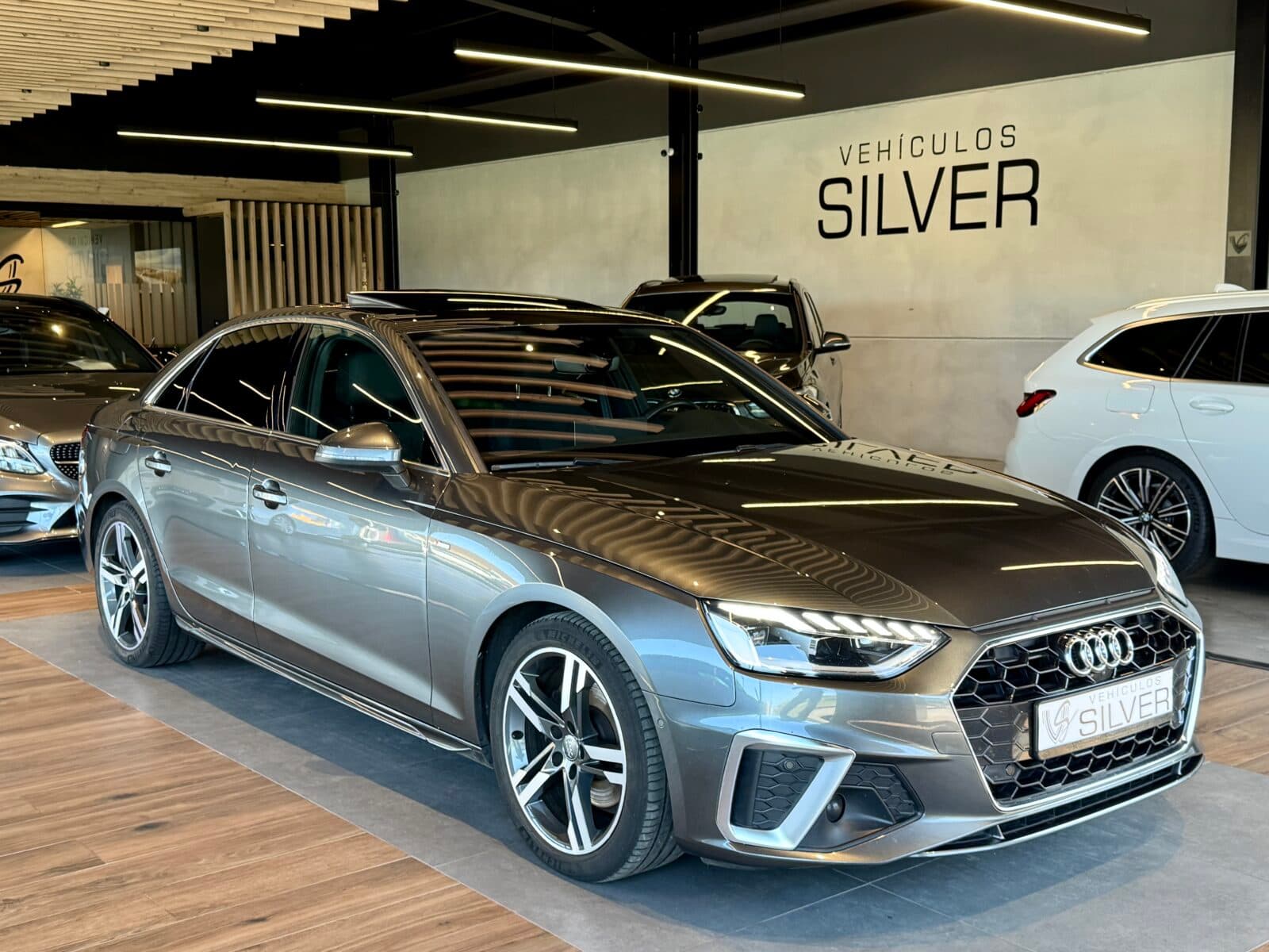 AUDI A4 35 TDI S-LINE 163cv limusine techo / led / mmi — foto principal
