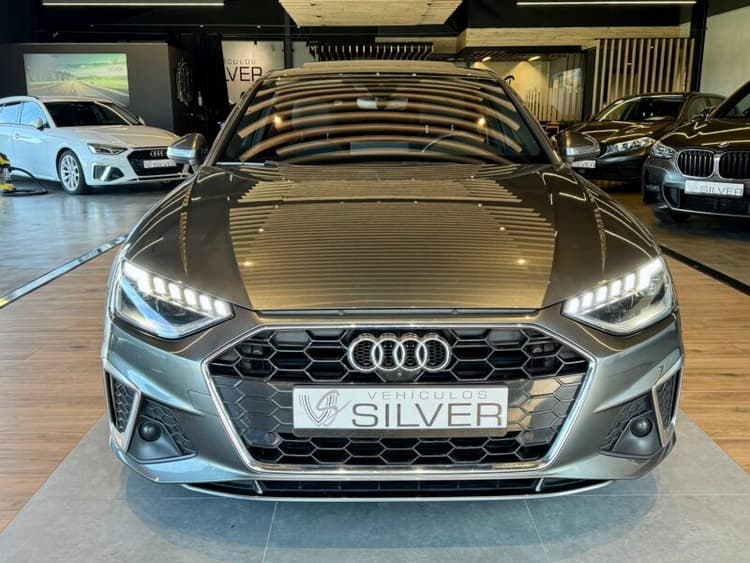 Miniatura 3 de 5 del coche: AUDI A4 35 TDI S-LINE 163cv limusine techo / led / mmi