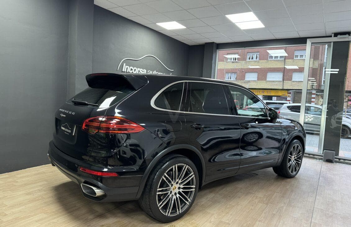 PORSCHE Cayenne 3.0 Tiptronic S 262 CV automático — foto 4