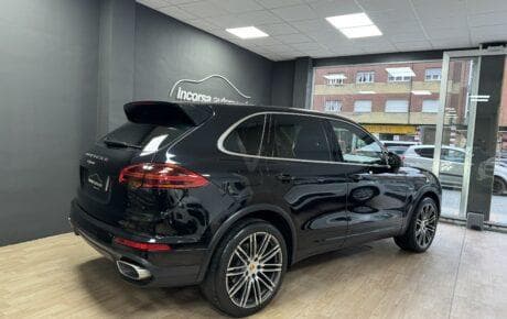 Miniatura 4 de 5 del coche: PORSCHE Cayenne 3.0 Tiptronic S 262 CV automático