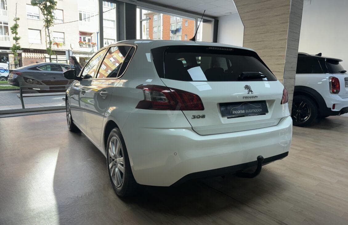 PEUGEOT 308 STYLE 1.6 HDI 99 CV — foto 4