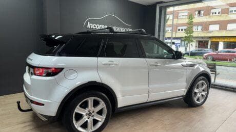 Miniatura 3 de 5 del coche: Land Rover Evoque 2.2 Prestige 190CV
