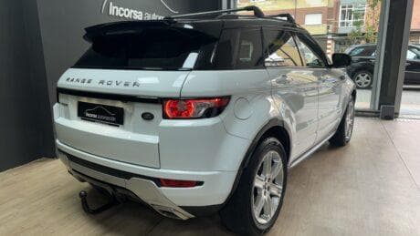 Miniatura 4 de 5 del coche: Land Rover Evoque 2.2 Prestige 190CV