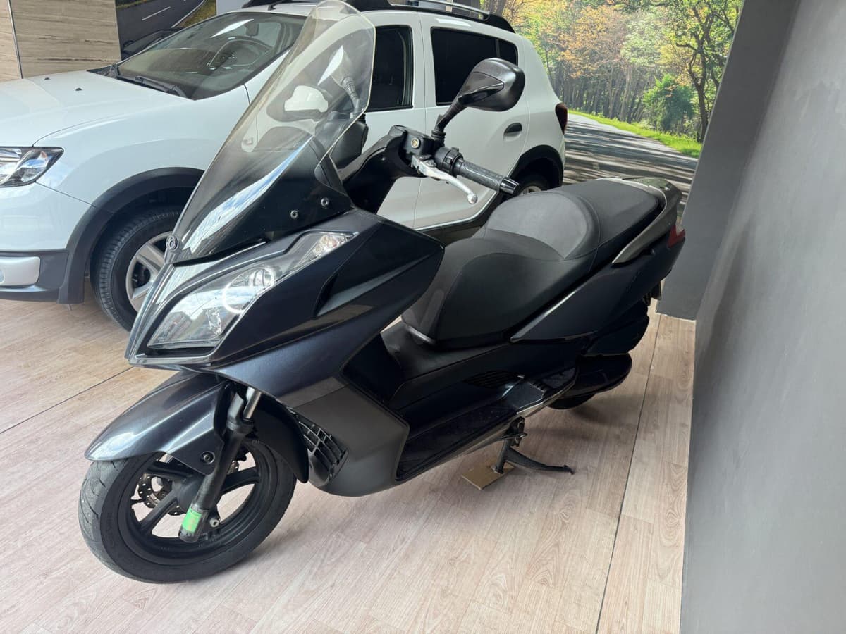 KYMCO – Super Dink 125cc — foto 5