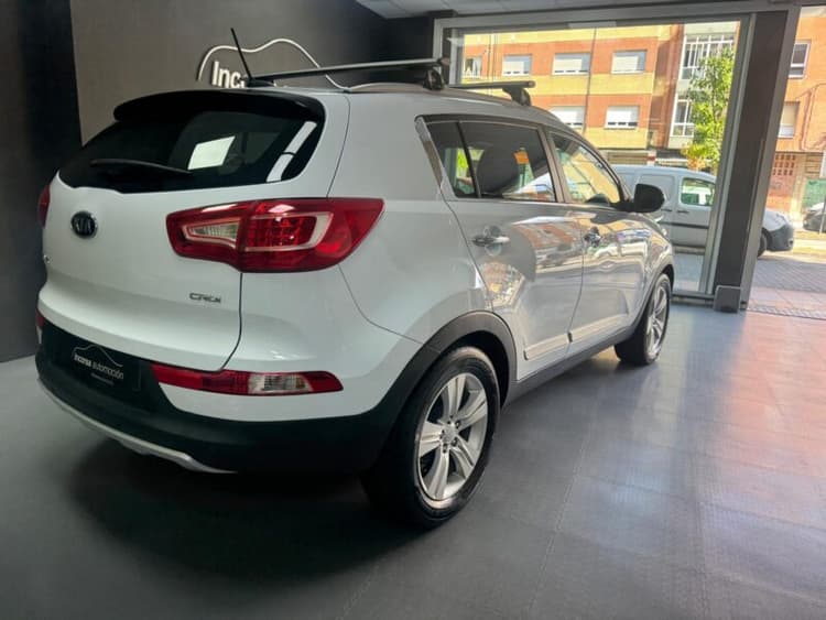 Miniatura 5 de 5 del coche: KIA Sportage 2.0 CRDI 4×2 136 cv