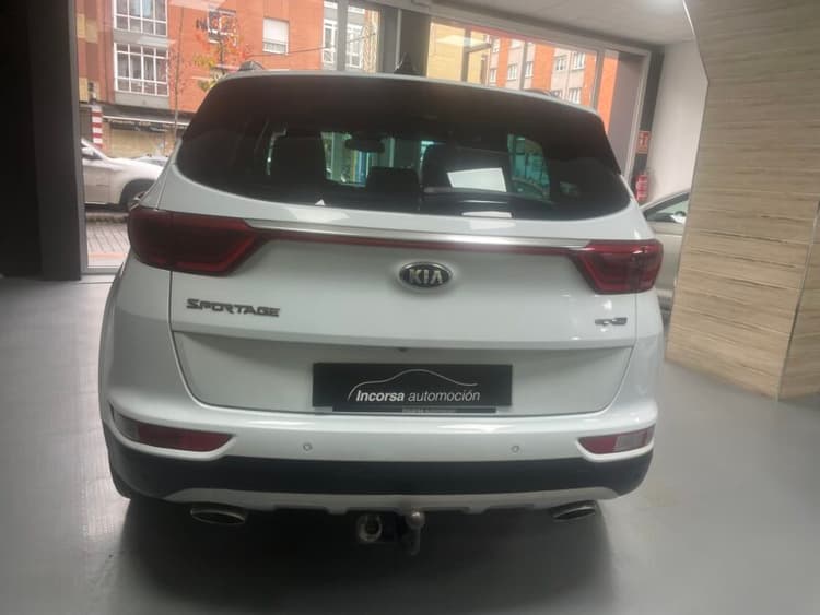 Miniatura 5 de 5 del coche: Kia Sportage 2.0 CRDI GT Line 4×4 136CV