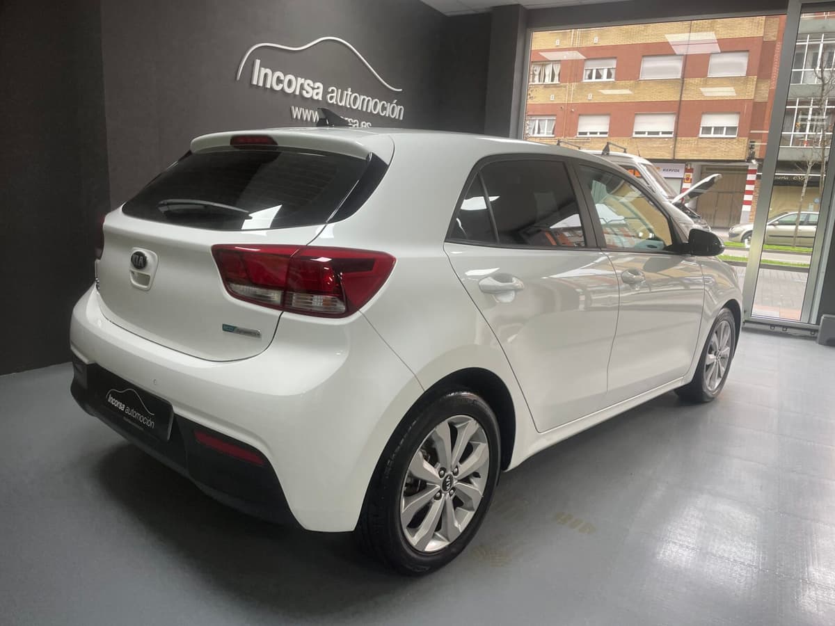 KIA Rio 1.0 TGDi MHEV Concept — foto 3