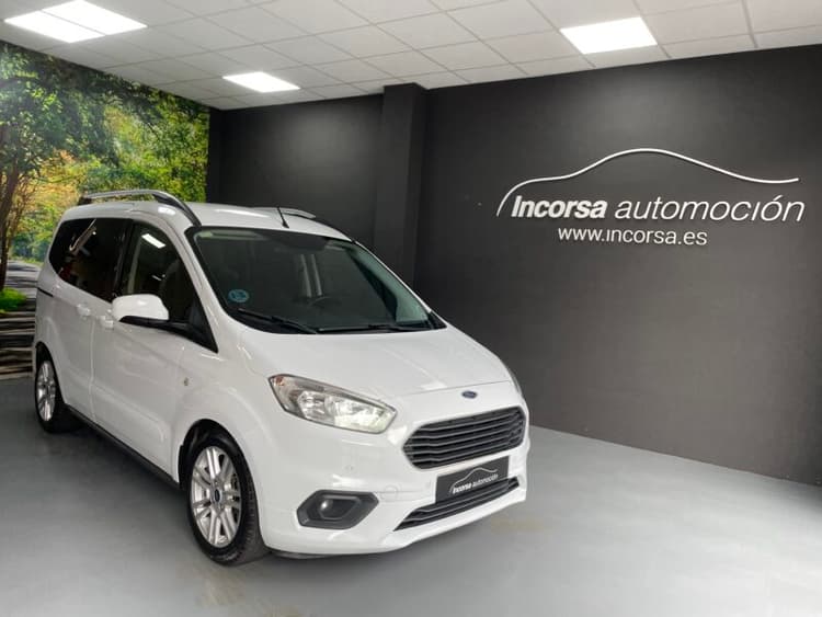 Miniatura 1 de 5 del coche: FORD Tourneo Courier 1.5 TDCi Titanium