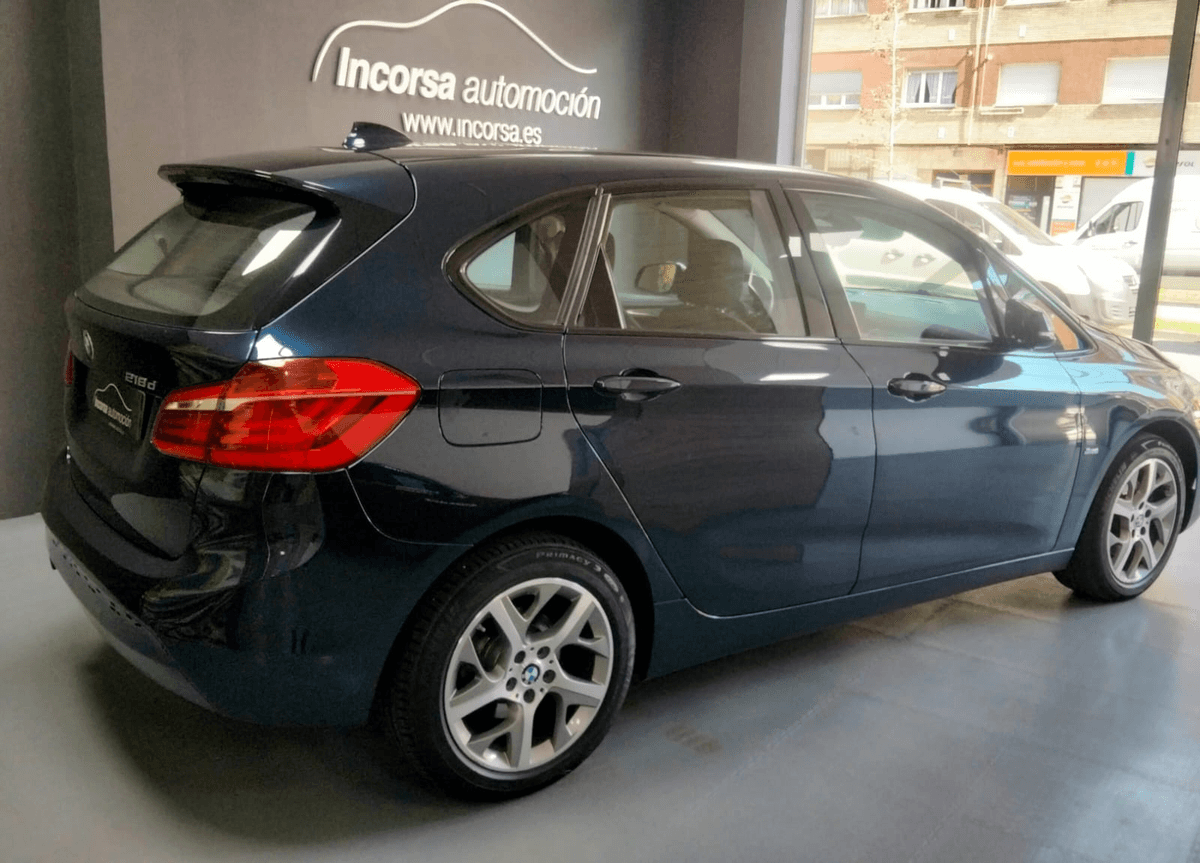 BMW 2er 218d Active Tourer Sport Line 150CV — foto 3