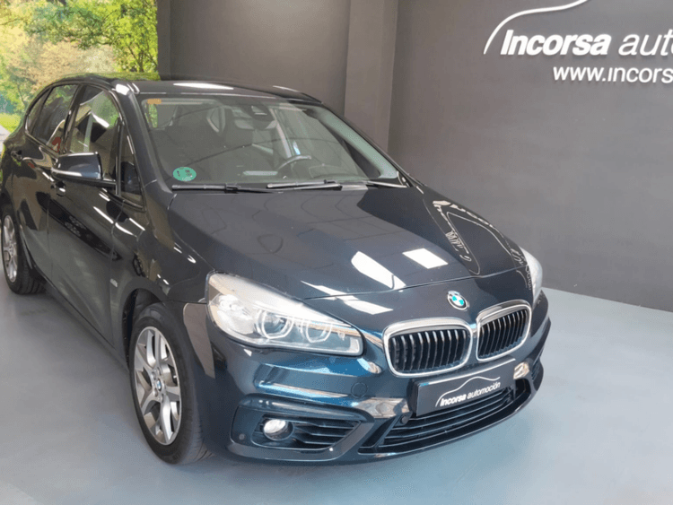 Miniatura 2 de 5 del coche: BMW 2er 218d Active Tourer Sport Line 150CV