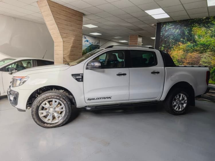 Miniatura 4 de 5 del coche: FORD Ranger 3.2 TDCi 200cv 4×4 Dob Cabina Wildtrack