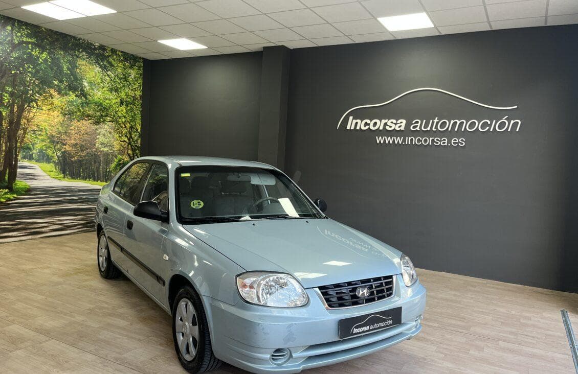 HYUNDAI – ACCENT 1.3I GLS 16V — foto principal