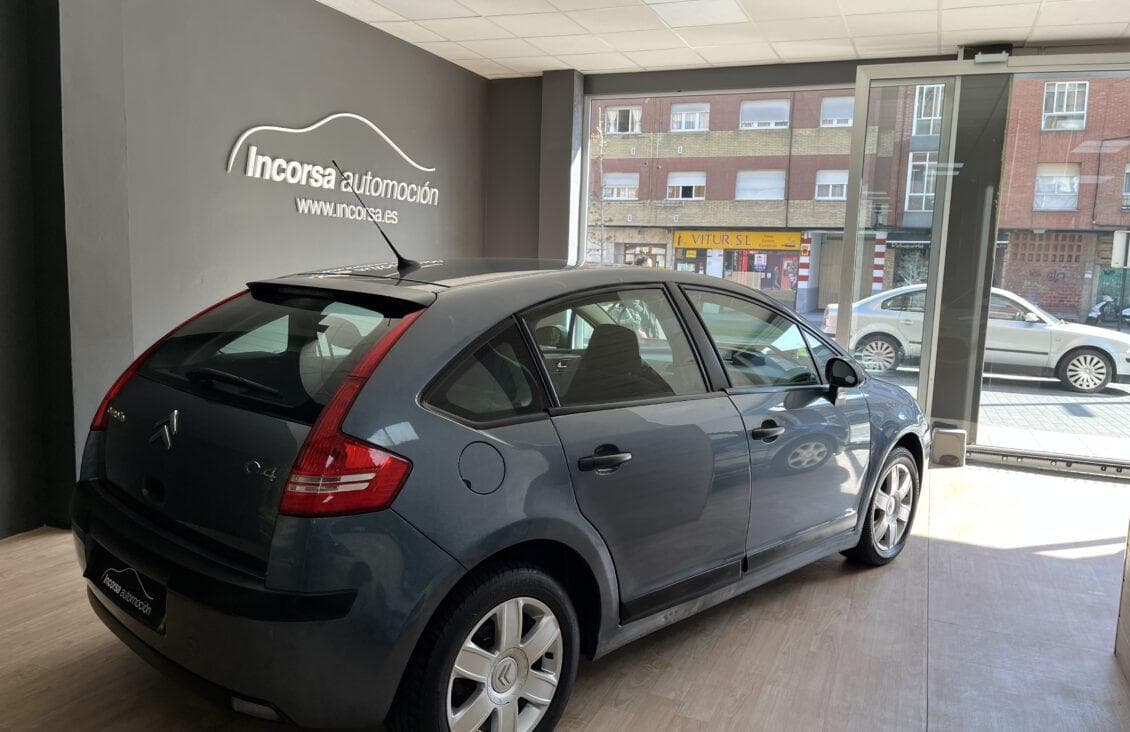 CITROËN C4 I 1.4 i 90cv — foto 3