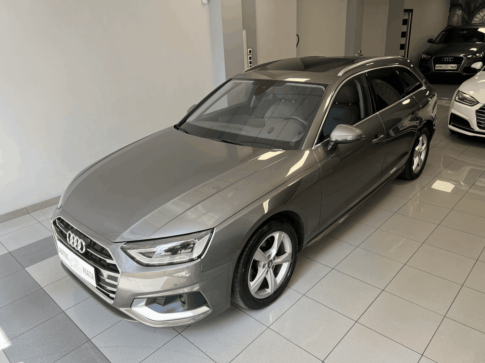 Audi A4 Avant 30tdi Mild Hybryd — foto principal