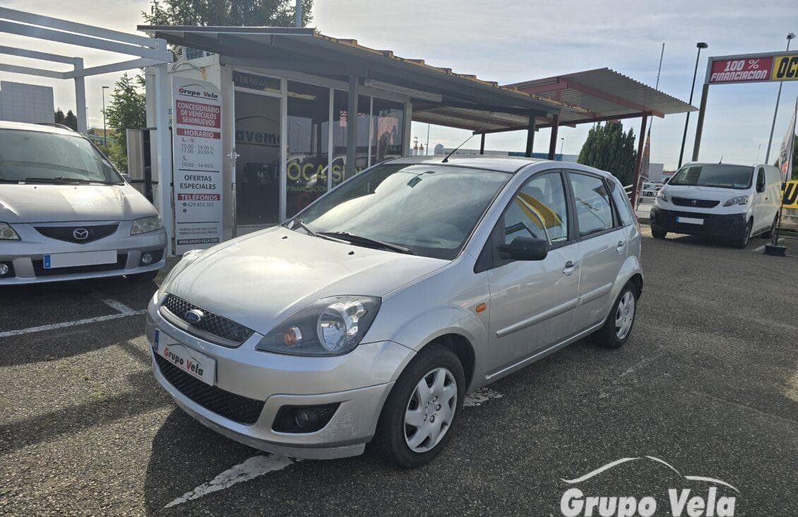 FORD FIESTA — foto 3
