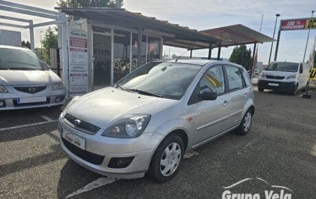 Miniatura 3 de 5 del coche: FORD FIESTA