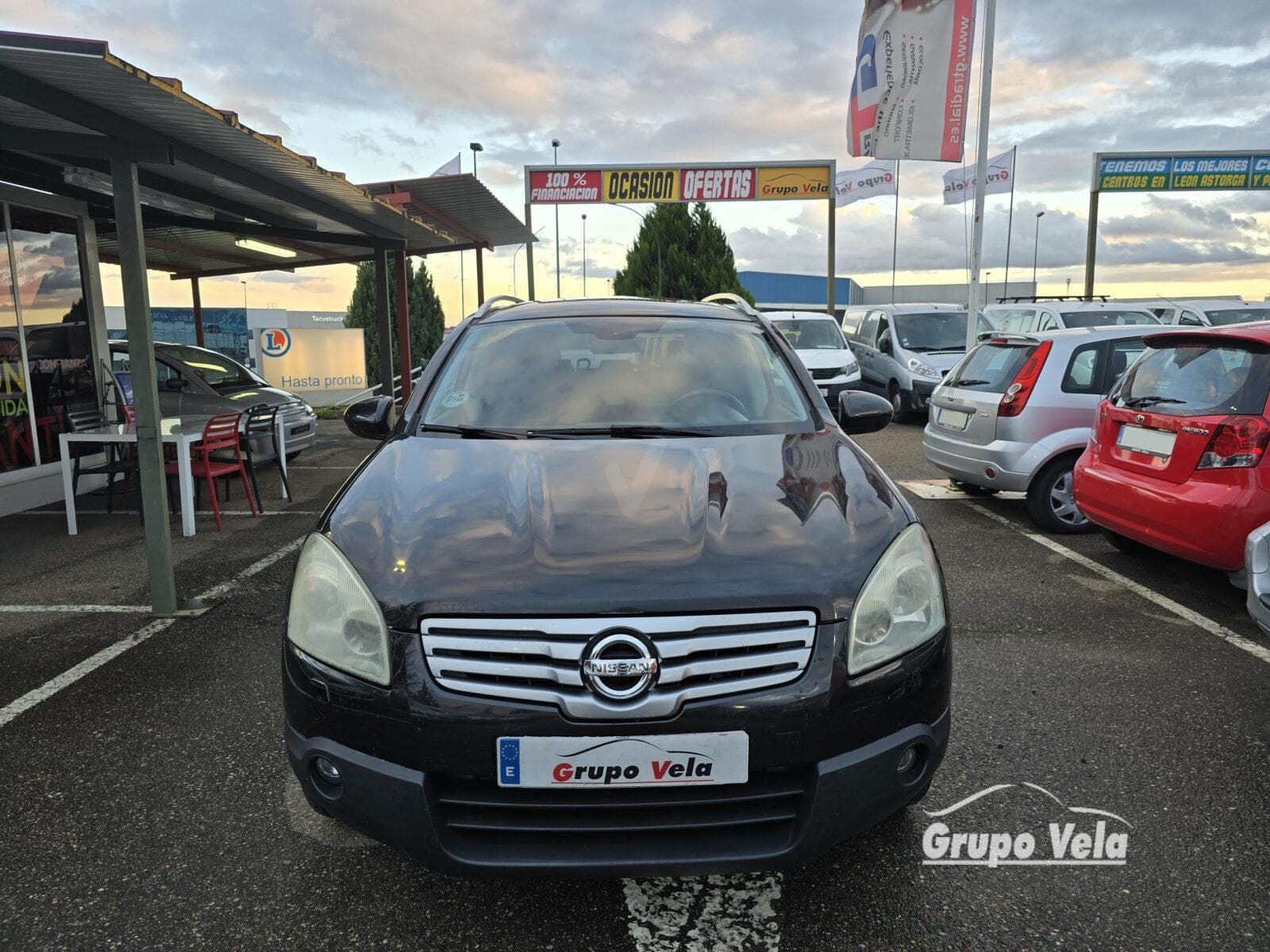NISSAN QASHQAI +2 — foto principal