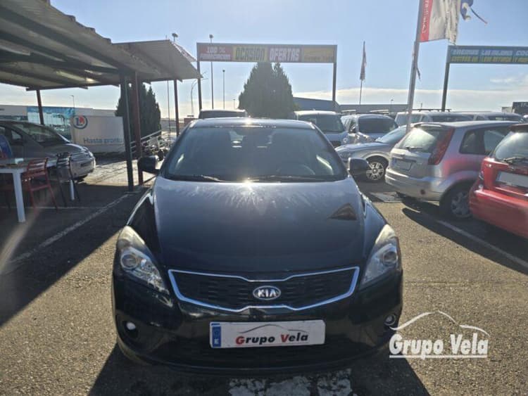 Miniatura 1 de 5 del coche: KIA CEED