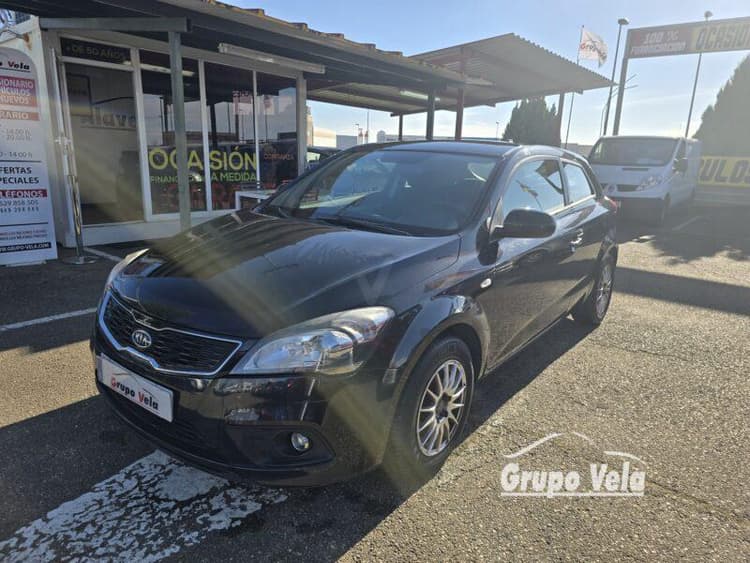 Miniatura 3 de 5 del coche: KIA CEED
