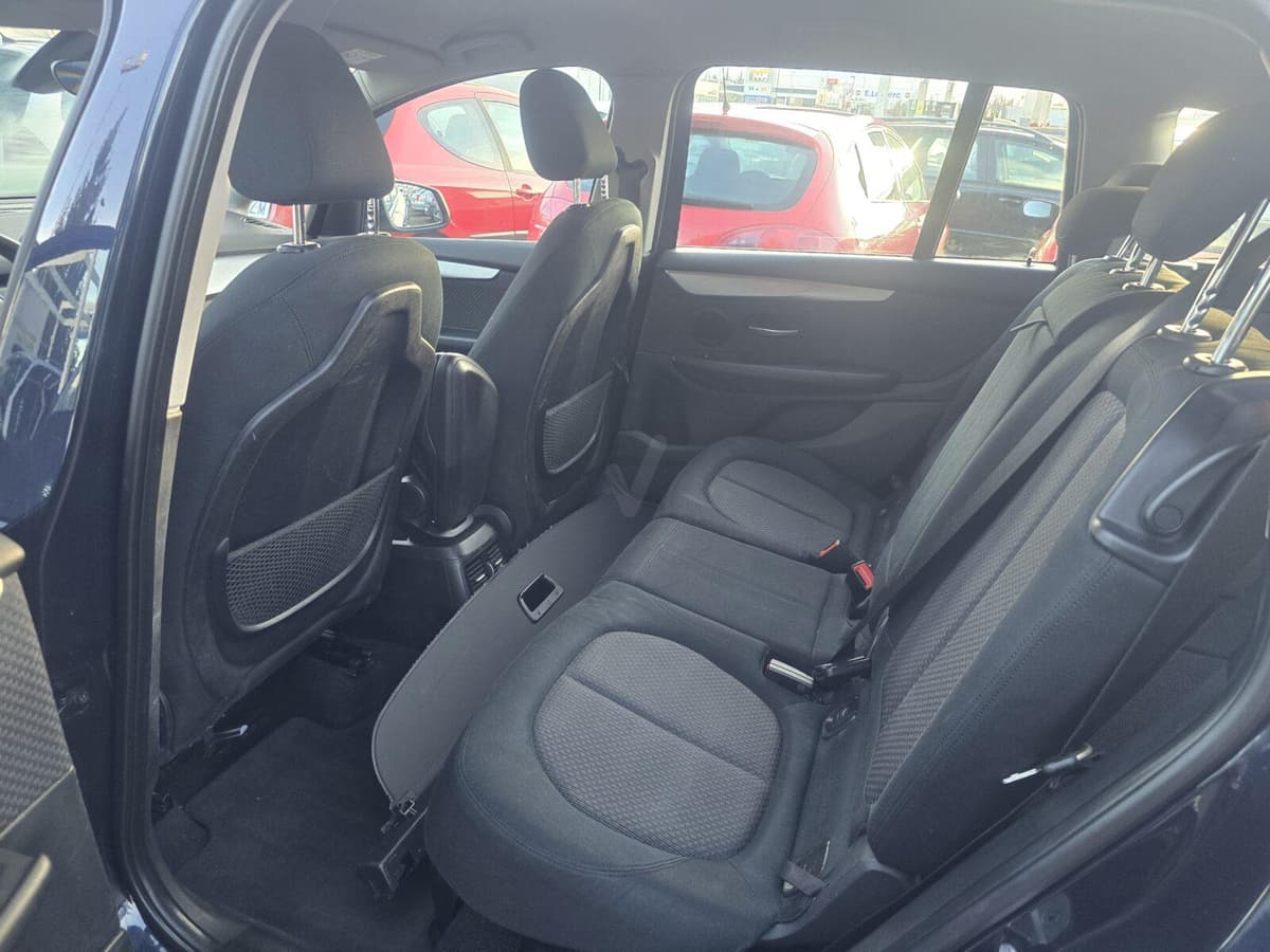 BMW Serie 2 Gran Tourer 218d xDrive — foto 2