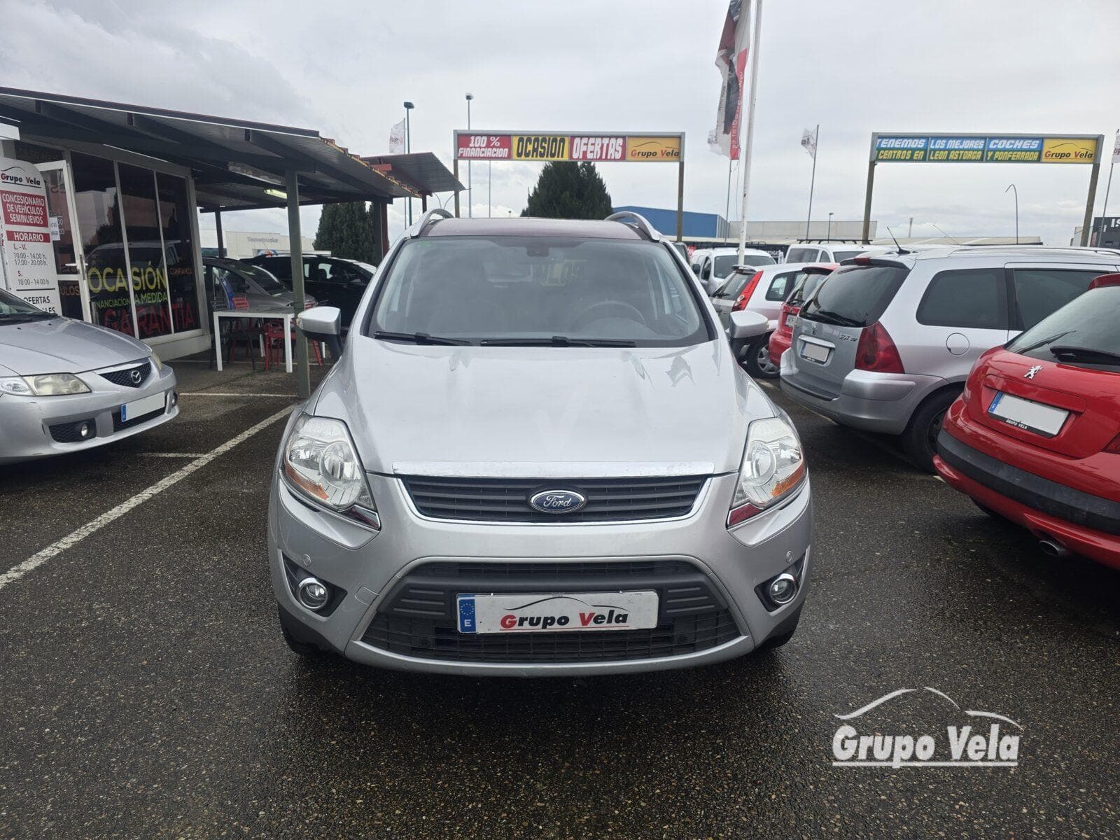 FORD KUGA — foto principal