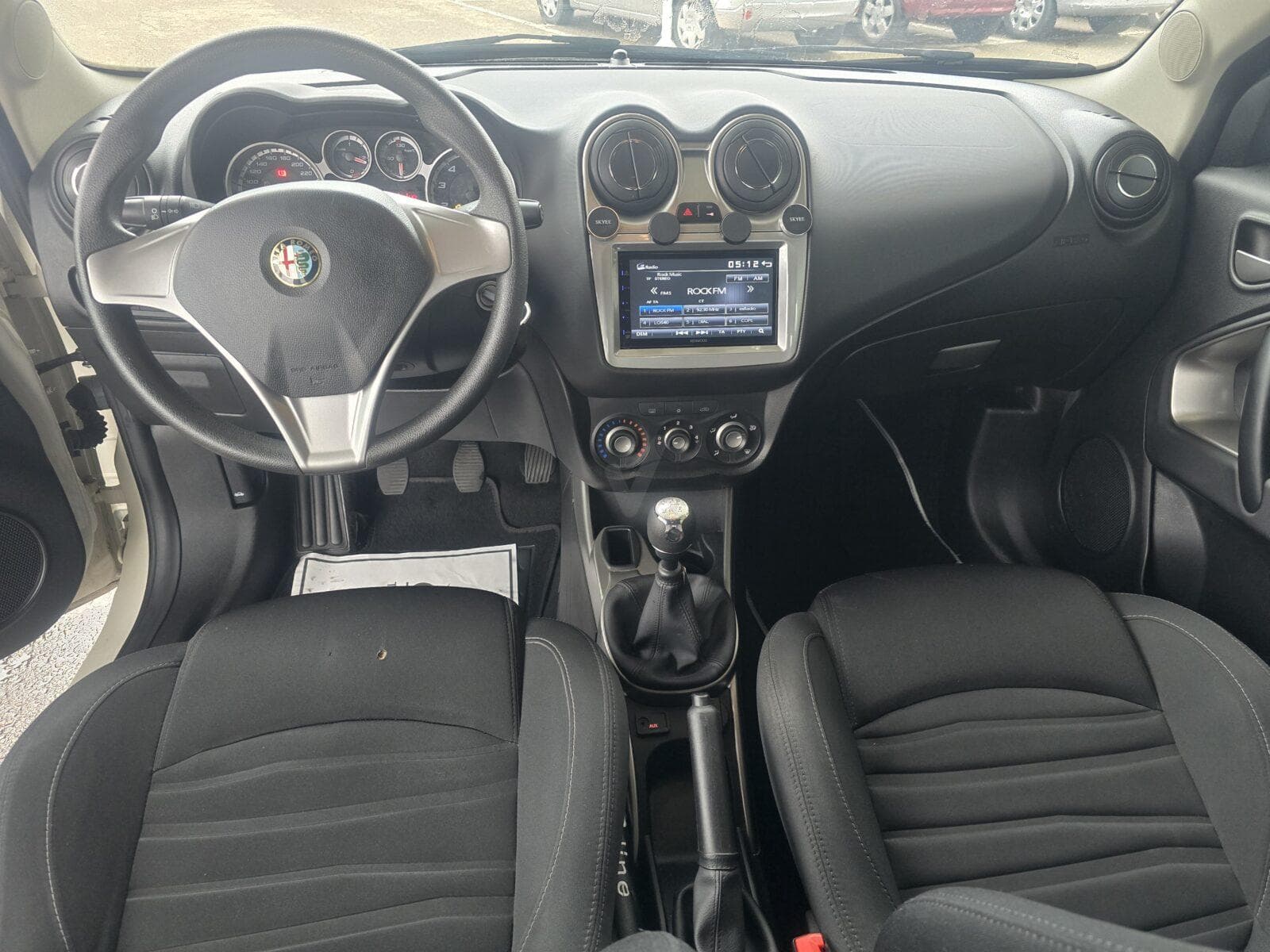 ALFA ROMEO MITO — foto principal