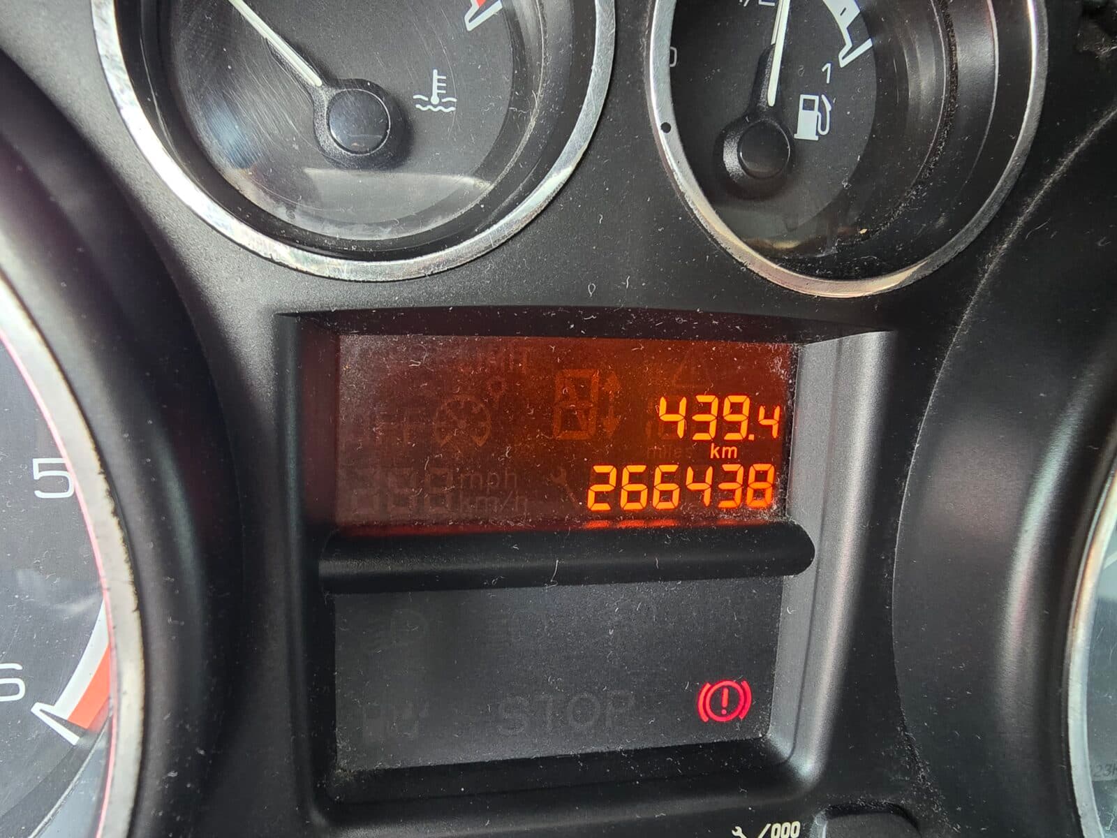 PEUGEOT 308 SW — foto principal