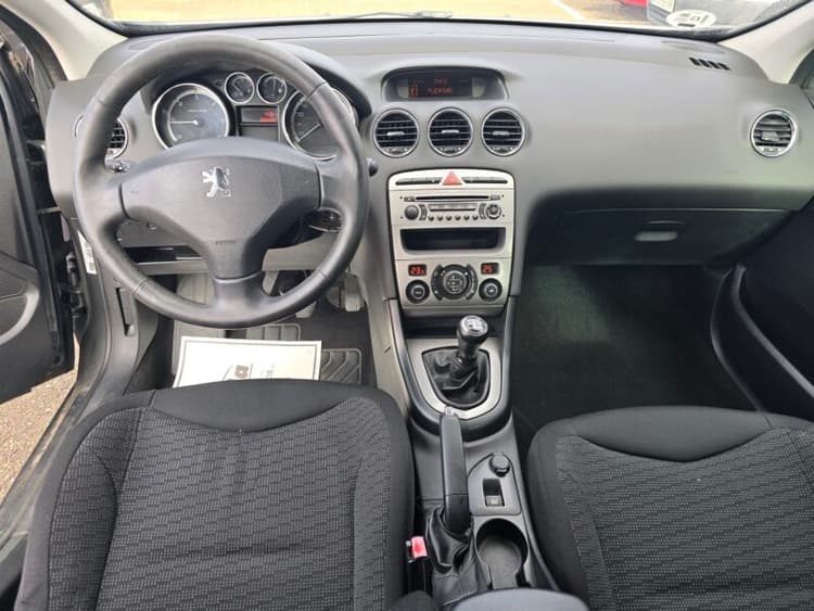 Miniatura 2 de 5 del coche: PEUGEOT 308 SW