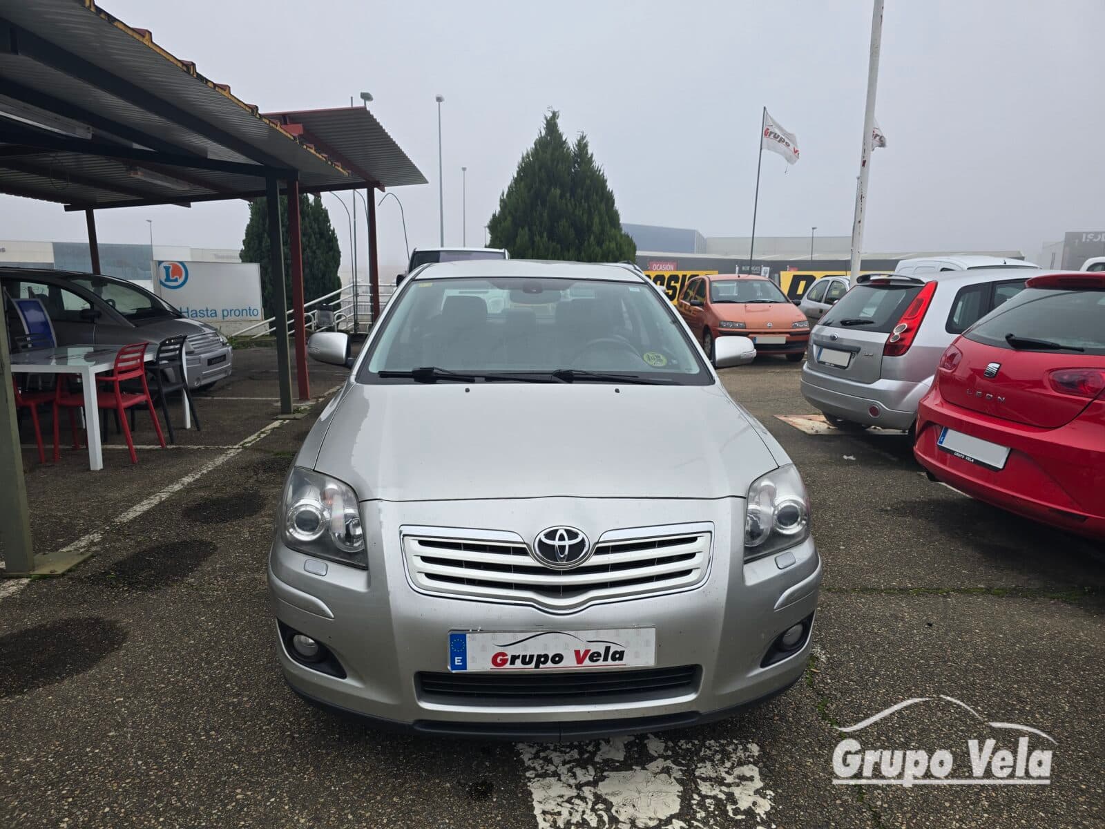 TOYOTA AVENSIS D — foto principal