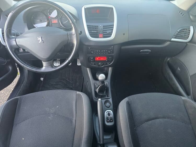 Miniatura 2 de 5 del coche: PEUGEOT 206 PLUS
