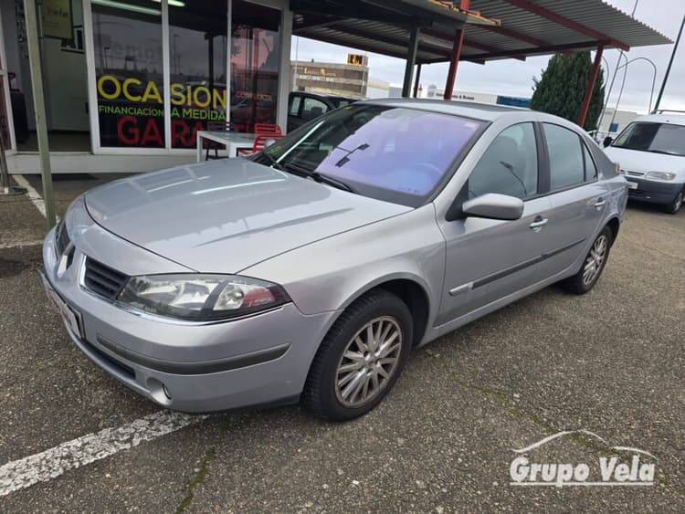 Miniatura 3 de 5 del coche: RENAULT LAGUNA