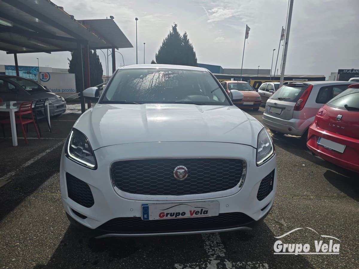 JAUGAR E-PACE — foto 4
