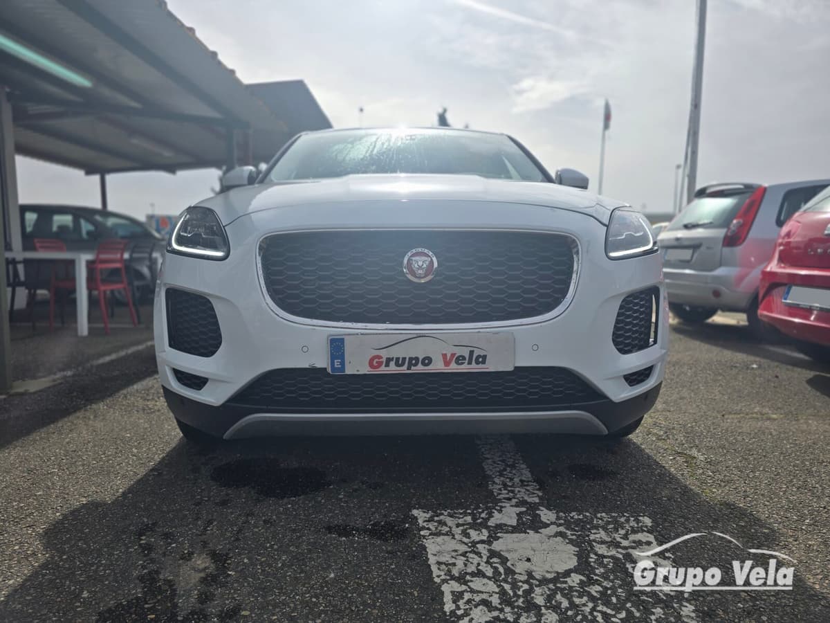 JAUGAR E-PACE — foto 5