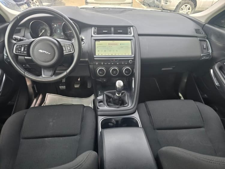Miniatura 2 de 5 del coche: JAUGAR E-PACE
