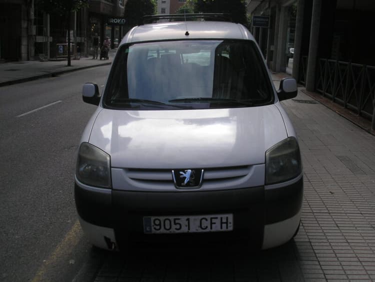 Miniatura 4 de 5 del coche: Peugeot Partner 1.9 D Combi 70cv