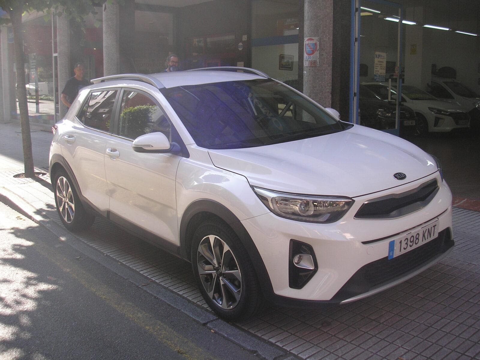 Kia Stonic 1.0 T-Gdi Drive 120cv — foto principal