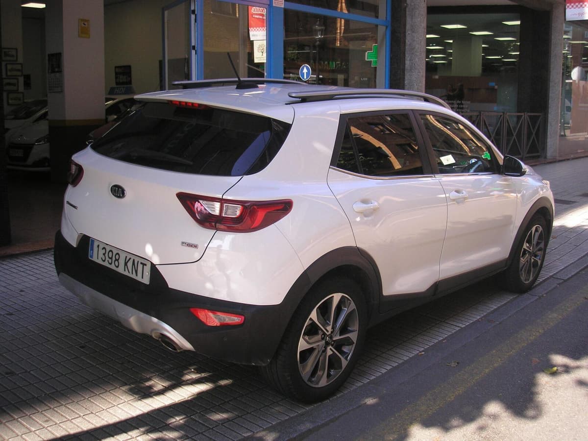 Kia Stonic 1.0 T-Gdi Drive 120cv — foto 2