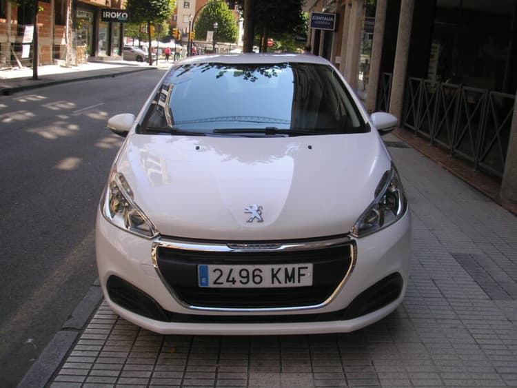 Miniatura 4 de 5 del coche: Peugeot 208 1.6 Hdi Active 5p 100cv