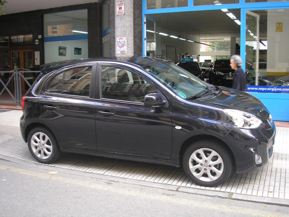Nissan Micra 1.2 Visia 5p 80cv — foto 3