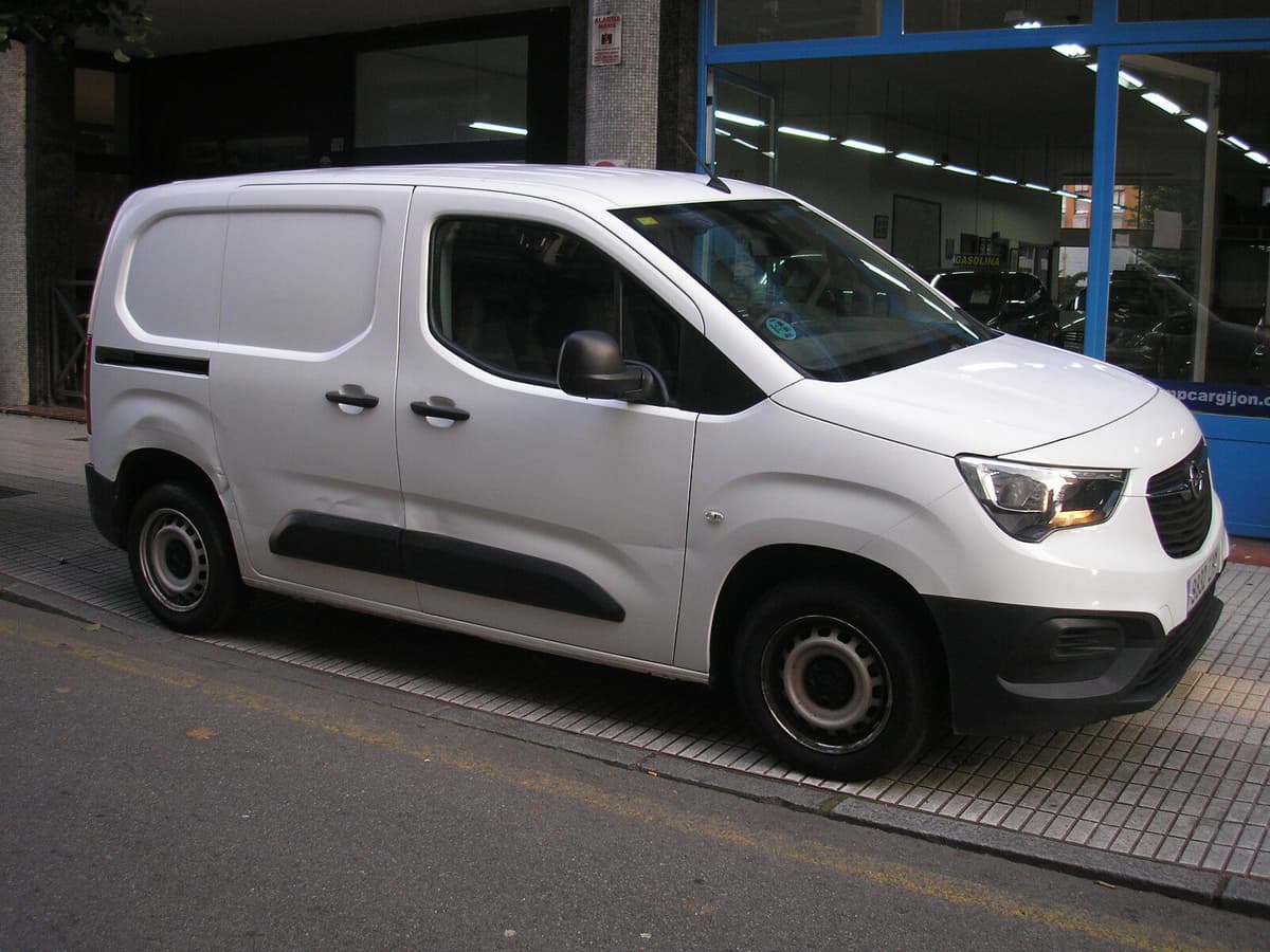 Opel Combo 1.5 Cdti Expression Van 102cv — foto 3